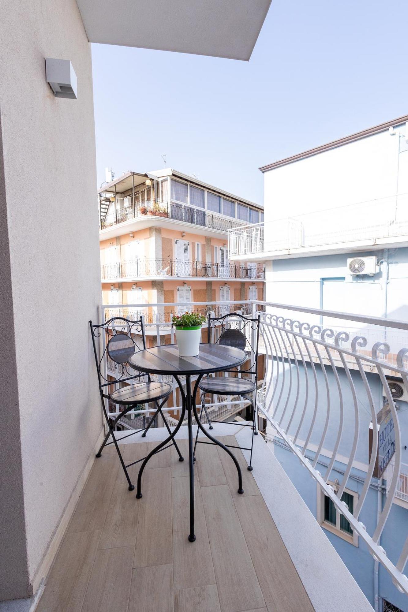 Perla Sul Mare Apartments Giardini Naxos Exteriér fotografie